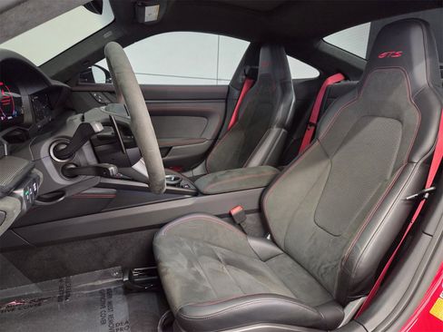 Used 2025 Porsche 911 Carrera GTS image 5