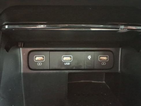 Used 2022 Kia Sorento SX image 13