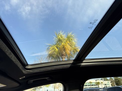 Certified 2023 BMW X5 xDrive40i w/ Premium Package image 28