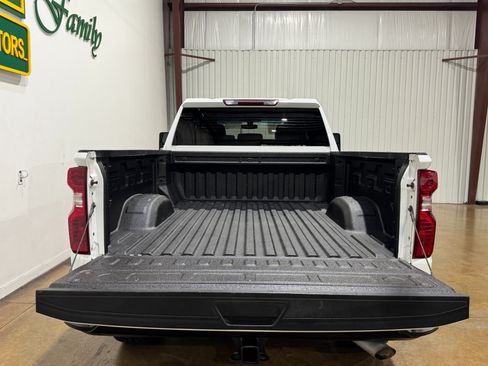 Used 2023 Chevrolet Silverado 2500 Custom w/ Custom Convenience Package image 46