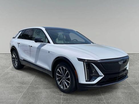 New 2026 Cadillac Lyriq Premium Sport AWD/4WD image 7