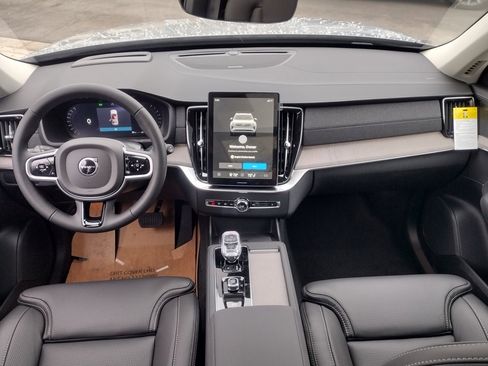 New 2026 Volvo XC90 B6 Ultra image 25
