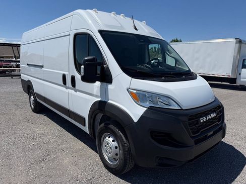 Used 2023 RAM ProMaster 3500 FWD image 9