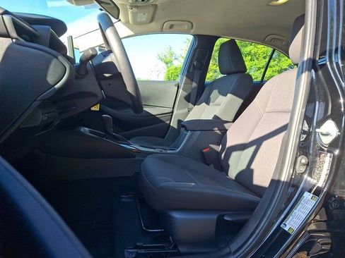 Used 2024 Toyota Corolla LE FWD image 13