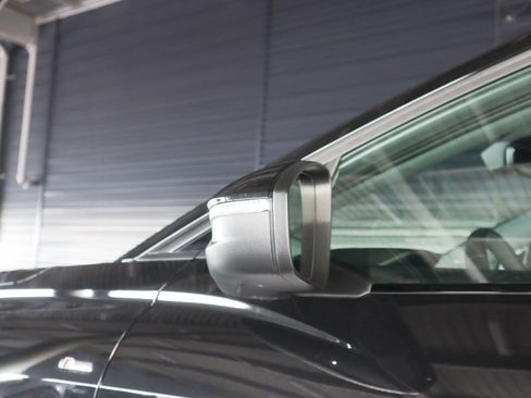 Certified 2024 Audi Q4 e-tron Premium Plus image 25