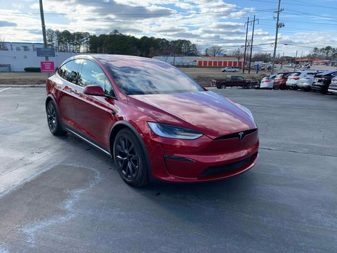 Used 2024 Tesla Model X image 14