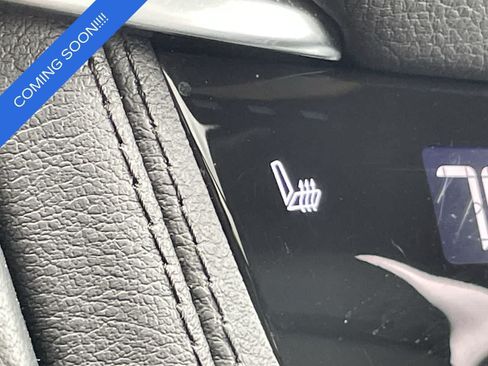 Used 2025 Cadillac XT5 Premium Luxury w/ LPO, Floor Liner Package AWD/4WD image 23