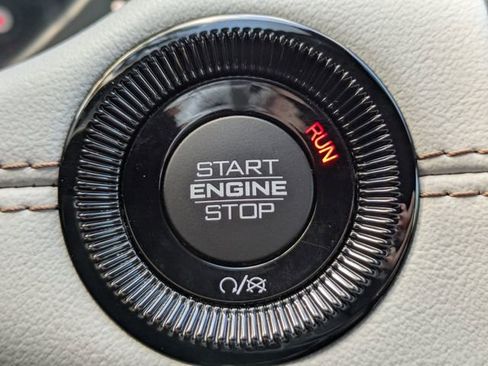 Used 2022 Jeep Compass Limited w/ Sun and Sound Group image 33