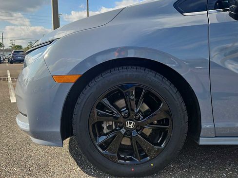 Used 2023 Honda Odyssey Sport image 19