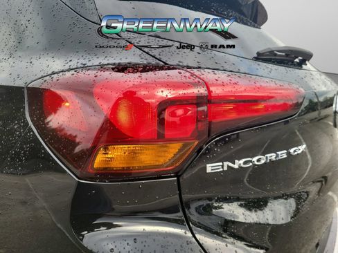 Used 2023 Buick Encore GX Select image 5