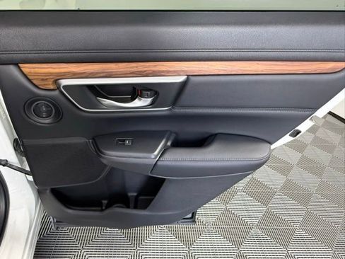 Used 2018 Honda CR-V EX-L image 41