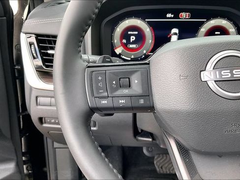 Used 2026 Nissan Rogue Platinum w/ Platinum Premium Package AWD/4WD image 11
