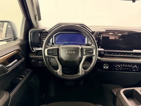 Used 2022 Chevrolet Silverado 1500 RST image 15