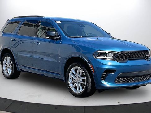 Certified 2025 Dodge Durango GT AWD/4WD image 2