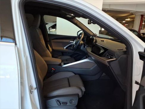 Certified 2025 Audi Q5 Premium Plus w/ Premium Plus AWD/4WD image 20