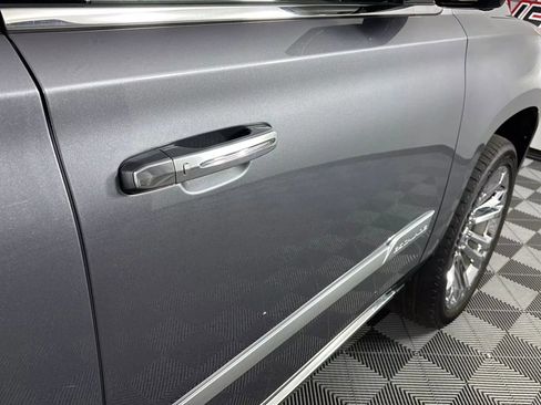 Used 2020 Cadillac Escalade Premium Luxury w/ LPO, Radiant Package image 36