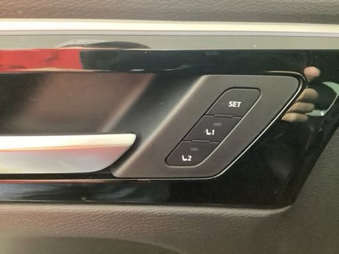 Used 2023 Mitsubishi Outlander SEL image 16