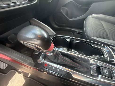 Used 2023 Chevrolet TrailBlazer RS FWD image 15