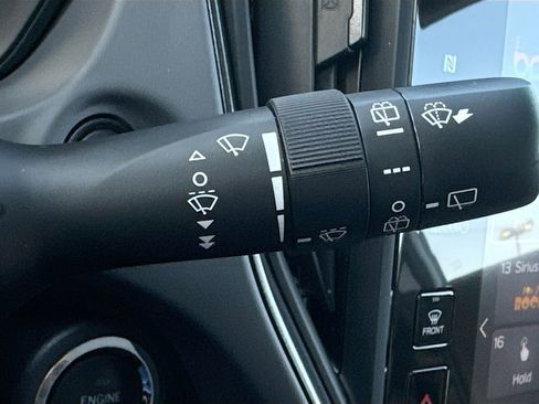 Used 2025 Subaru Crosstrek 2.5i Limited w/ Crosstrek Mirror Package image 16