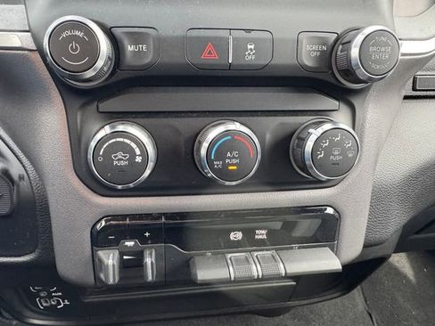 Used 2024 RAM 3500 Big Horn image 38