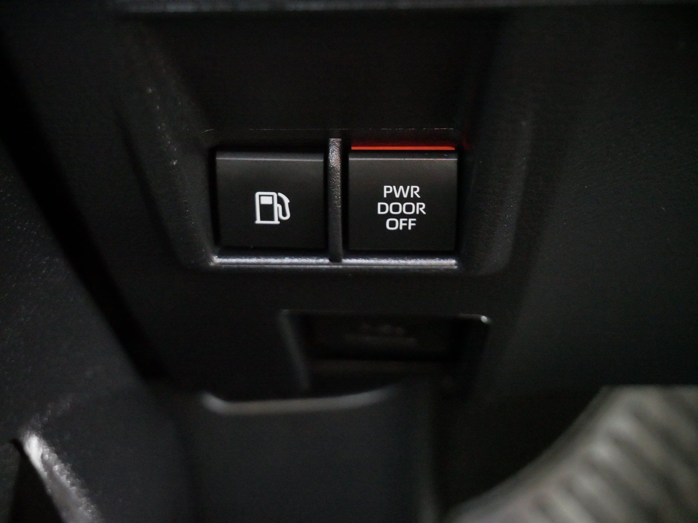 Certified 2026 Toyota Sienna XSE FWD image 26