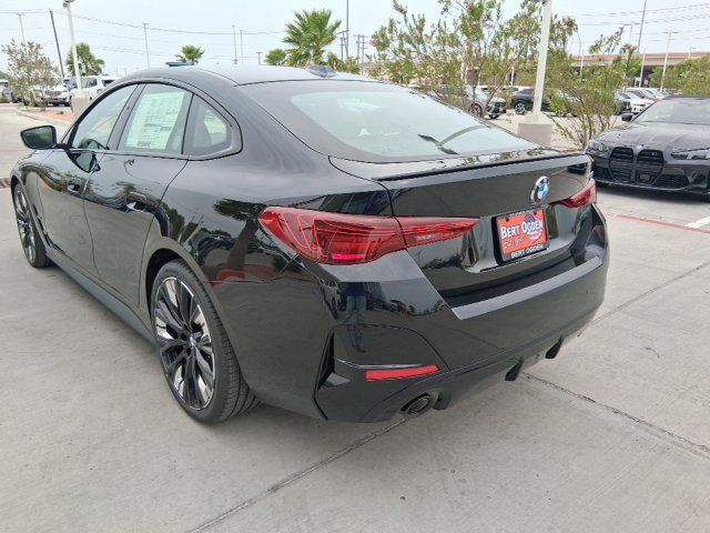 New 2026 BMW 430i w/ M Sport Package RWD image 4