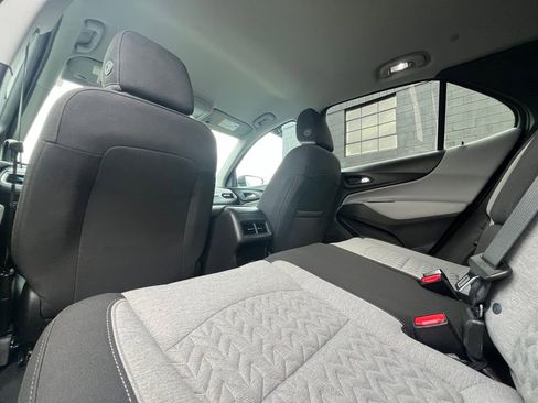 Used 2023 Chevrolet Equinox LS AWD/4WD image 16