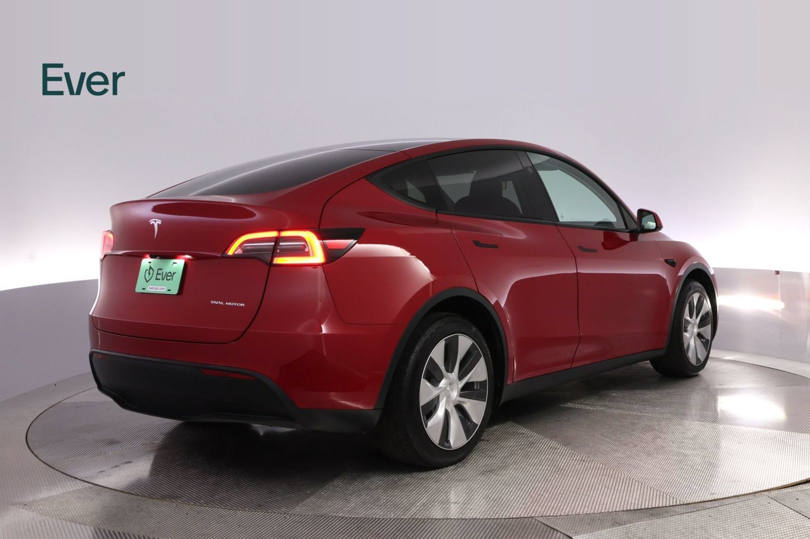 Used 2023 Tesla Model Y Long Range AWD/4WD image 3