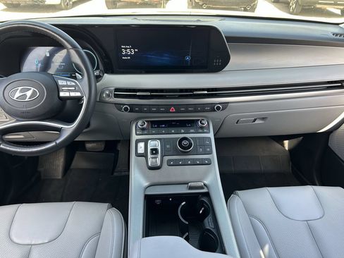 Used 2025 Hyundai Palisade SEL FWD image 17