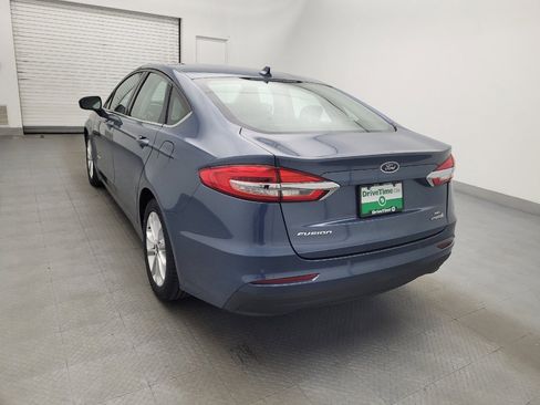 Used 2019 Ford Fusion SE image 5