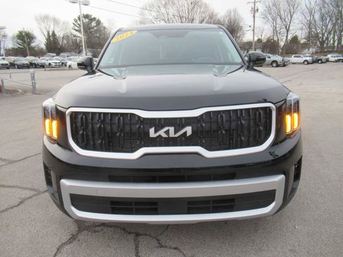 Used 2024 Kia Telluride LX image 10