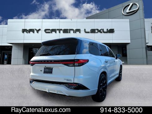 Certified 2024 Lexus TX 500h AWD image 4