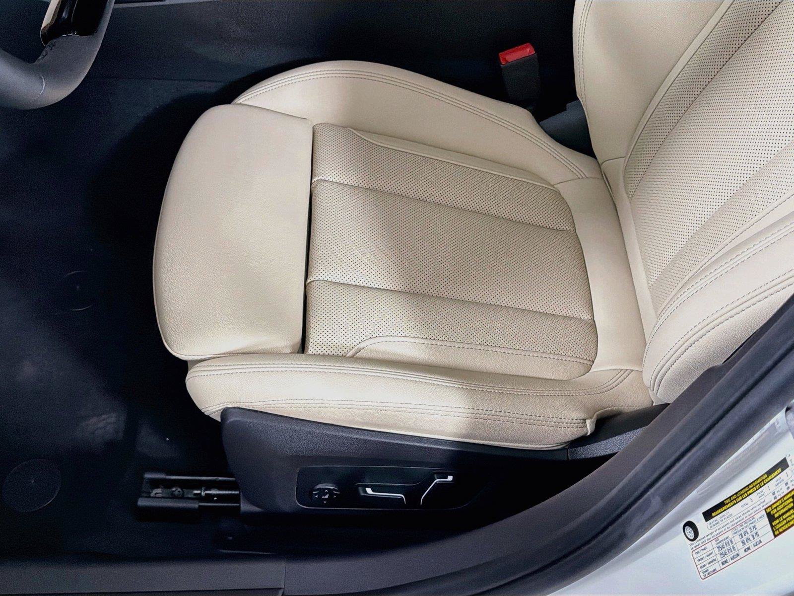New 2026 BMW 330i Sedan w/ Premium Package RWD image 17