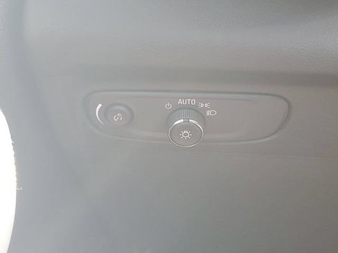 Certified 2023 Buick Envision Preferred AWD/4WD image 21
