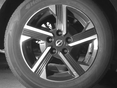 Used 2025 Nissan Sentra SV image 15