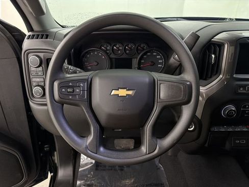 Certified 2023 Chevrolet Silverado 1500 Custom image 27