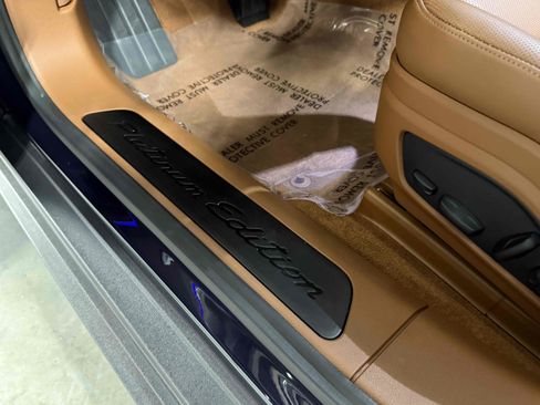 Used 2022 Porsche Panamera Platinum Edition RWD image 75