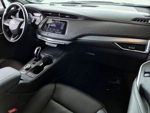 Used 2021 Cadillac XT4 Premium Luxury w/ Cold Weather Package FWD image 20