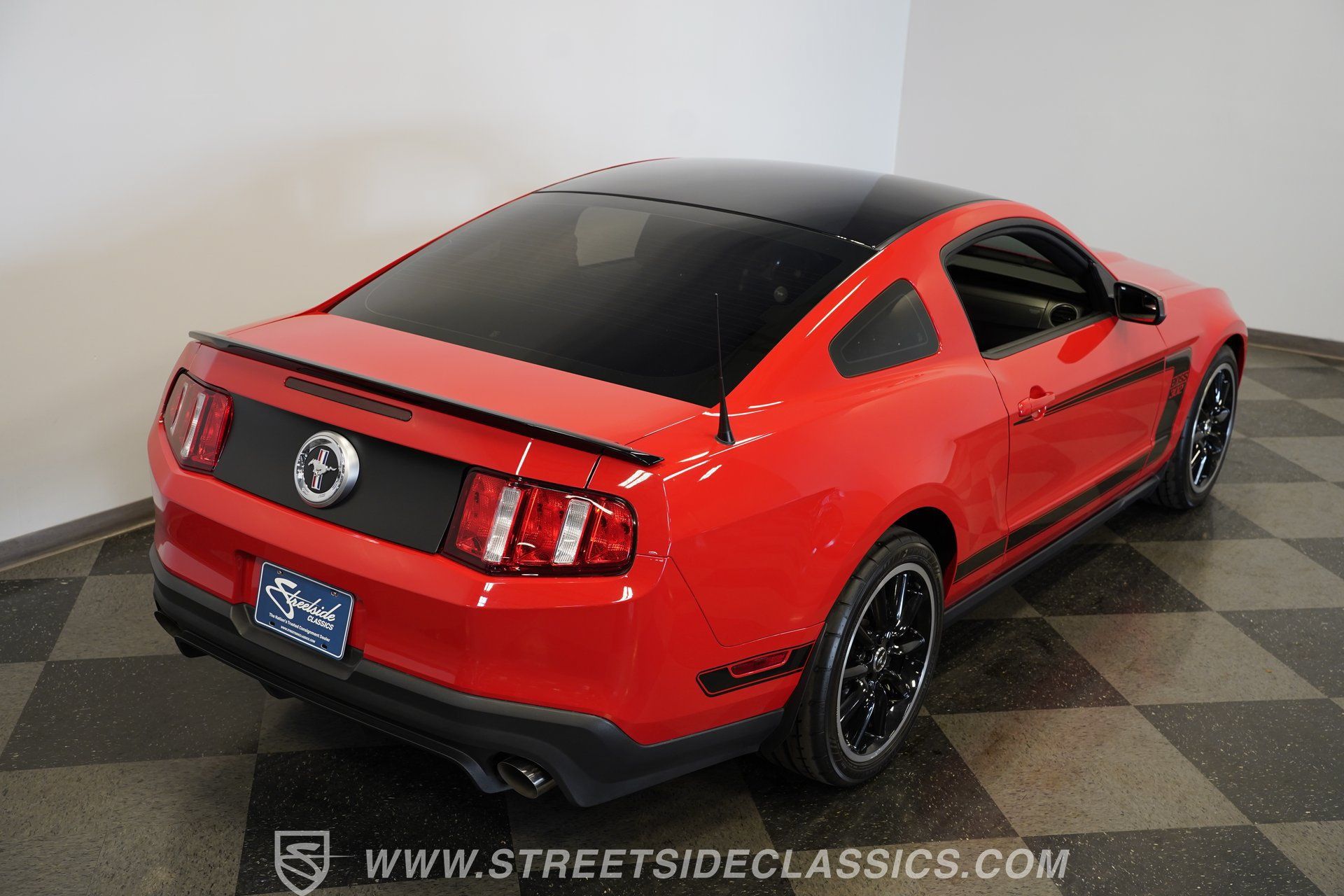 Used 2012 Ford Mustang Boss 302 RWD image 29