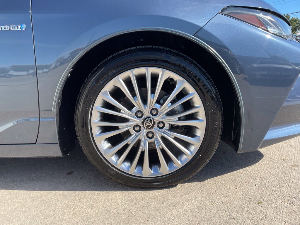 Used 2021 Toyota Avalon Limited w/ Advanced Safety Package FWD image 29