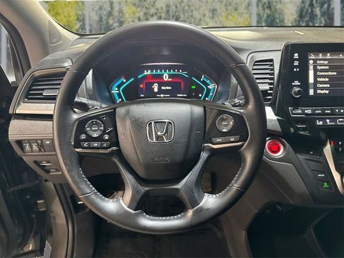 Used 2018 Honda Odyssey EX-L image 18