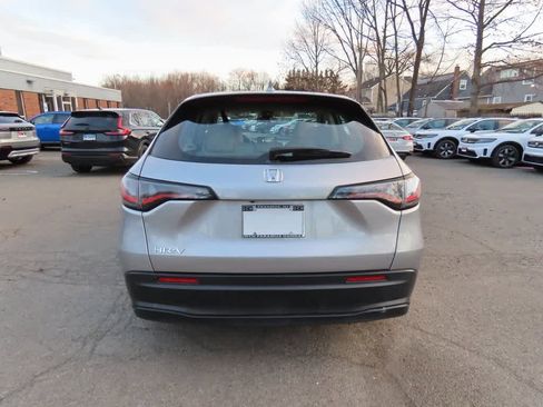 Certified 2023 Honda HR-V LX image 5