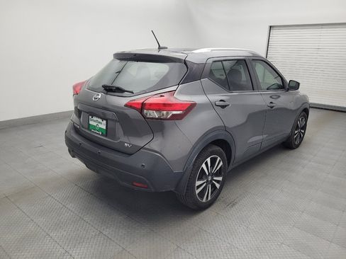 Used 2020 Nissan Kicks SV FWD image 9
