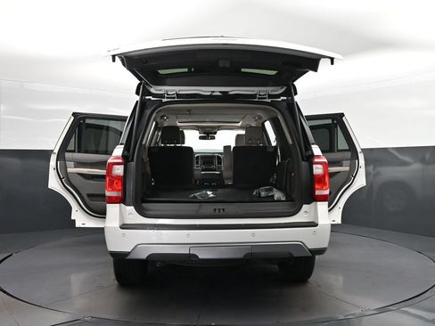 Used 2020 Ford Expedition XLT w/ Equipment Group 202A RWD image 50