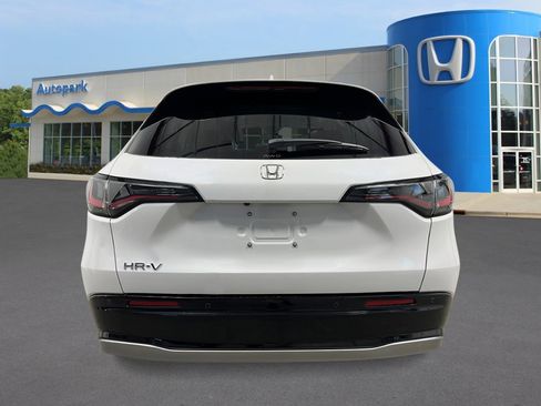New 2026 Honda HR-V EX-L image 4