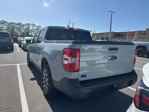 Used 2022 Ford Maverick Lariat image 3