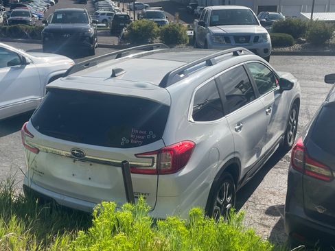 Certified 2024 Subaru Ascent Touring AWD/4WD image 3