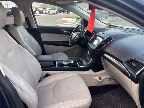 Used 2019 Ford Edge Titanium w/ Equipment Group 301A image 9