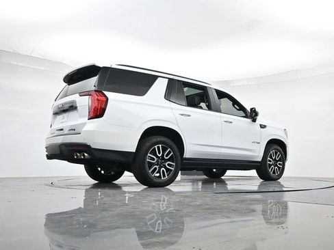 Used 2023 GMC Yukon AT4 w/ Technology Package AWD/4WD image 32