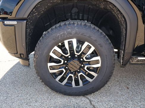 New 2026 GMC Sierra 3500 Denali Ultimate AWD/4WD image 39
